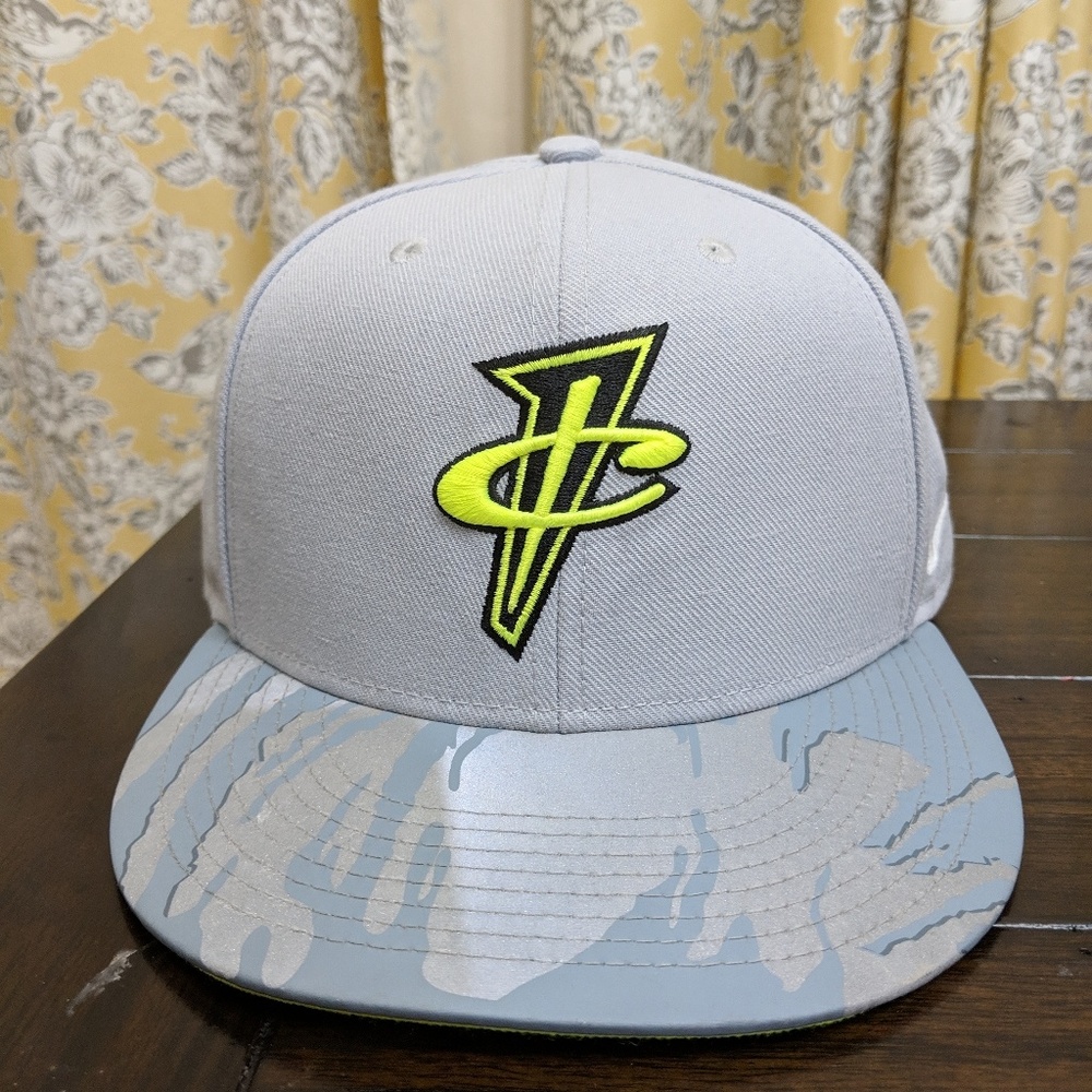 Nike Air Foamposite Cap Snapback Camo Volt Penny